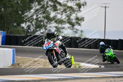 media/Apr-18-2025-TrackDaz (Fri) [[45f5874c44]]/B Group/Session 4 (Turn 6 - Outside)/